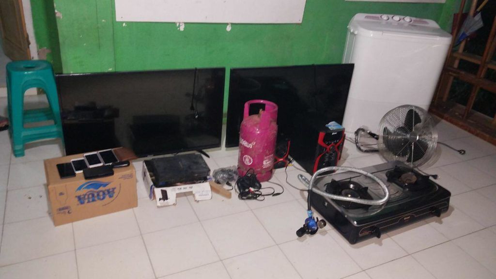 Dua Pasutri Tukang Tipu Dibekuk Aparat