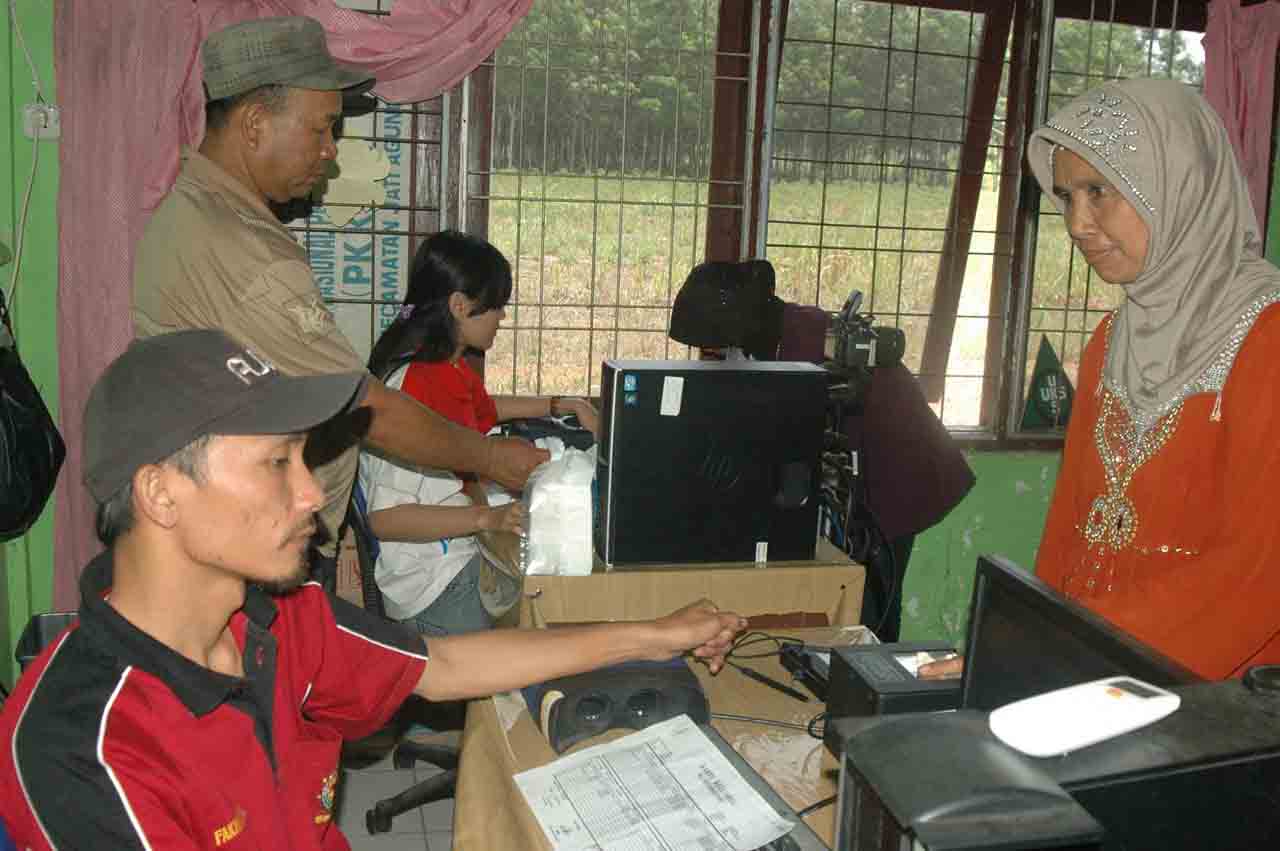 Partisipasi Pemilih Vs Administrasi Pemilu