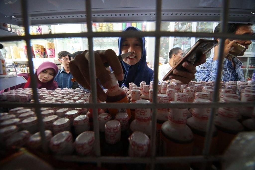 Makanan Berizin Edar Kedaluwarsa Ditarik