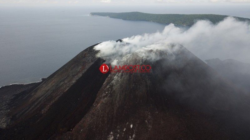 Gunung Anak KrakatauDOK.LAMPUNG POST