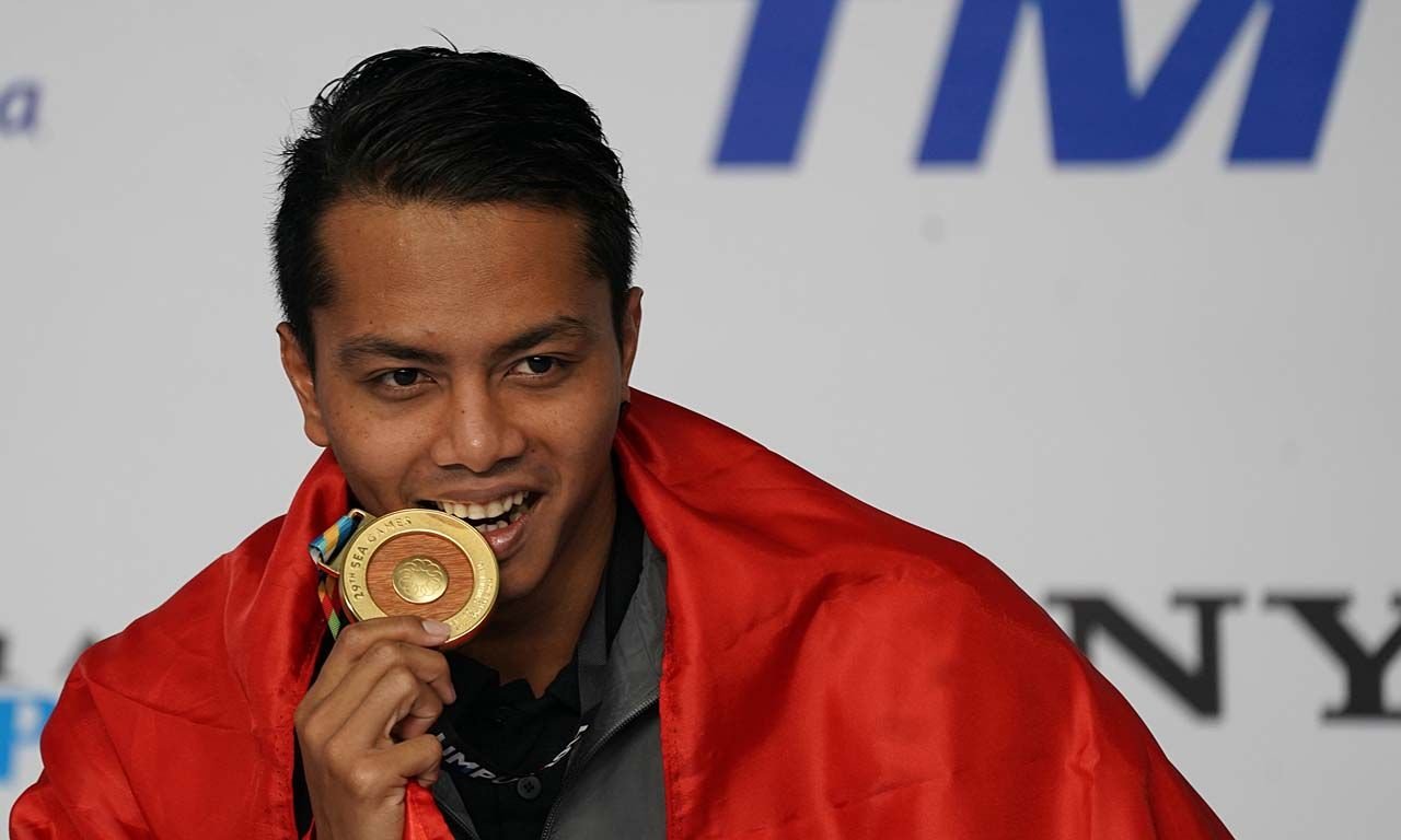 siman-bidik-medali-50-meter-gaya-punggung