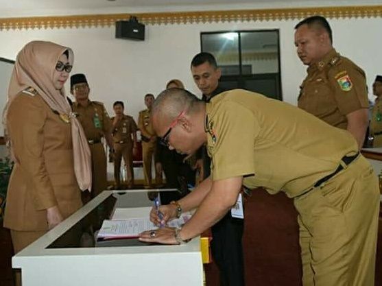 hamid-heriansyah-jabat-plt-sekkab-tanggamus