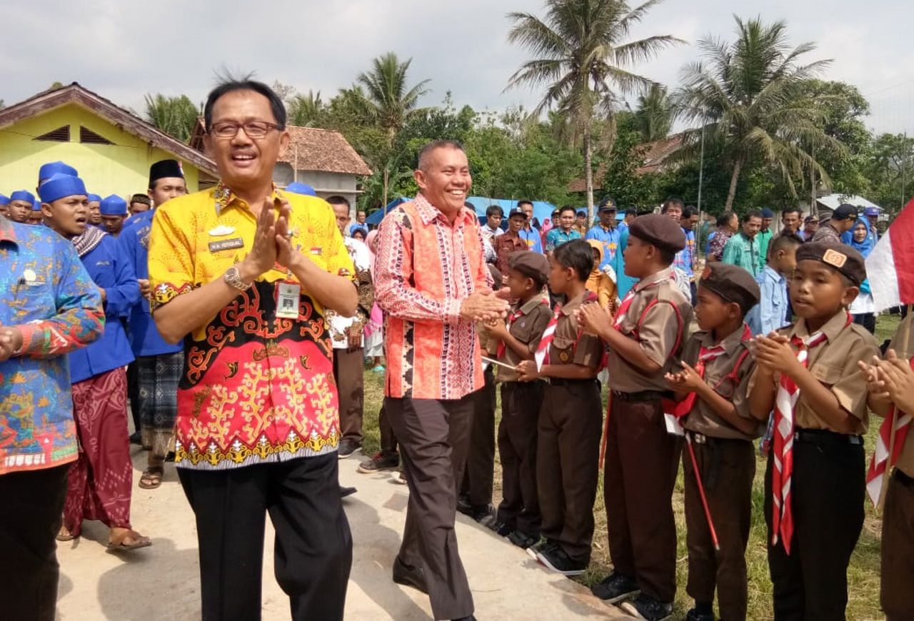 pemkab-pesisir-barat-gelar-dialog-bersama