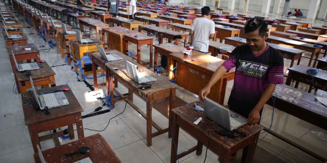Warga Lambar Mulai Terima BPNT