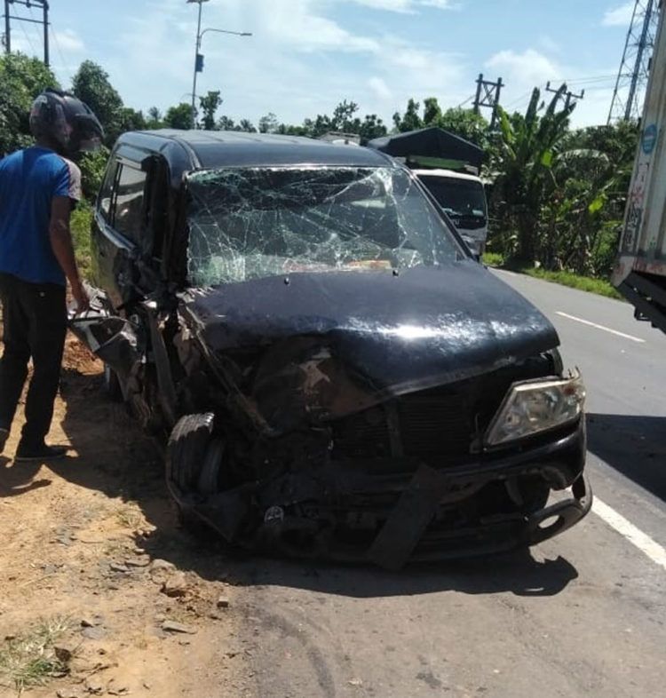 Kecelakaan Beruntun Terjadi di Sidomulyo