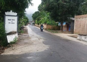 Kualitas Peningkatan Jalan Cilimus Diragukan