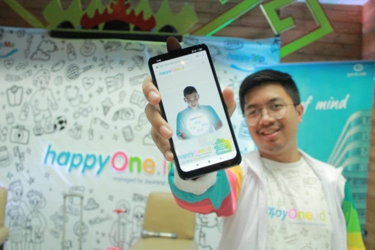 SOSIALISASI HAPPYONE.ID. Manajamen Asuransi Astra Lampung memperkenalkan happyone.id kepada awak media, di Nudi Cafe, Bandar Lampung, Kamis (20/12).LAMPUNG POST/EFFRAN KURNIAWAN