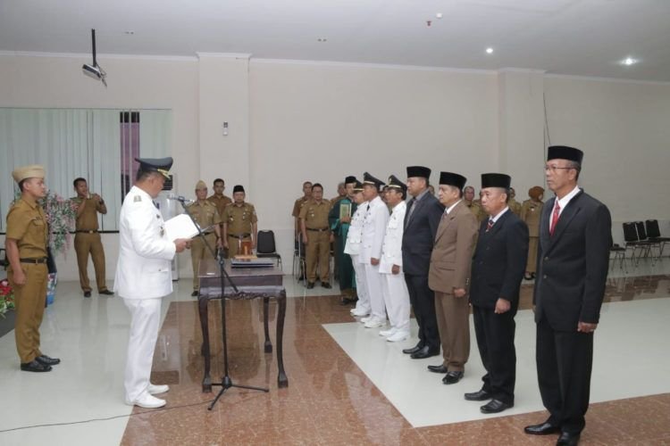 Mantan Sekkab Dilantik Jadi Asisten Bupati