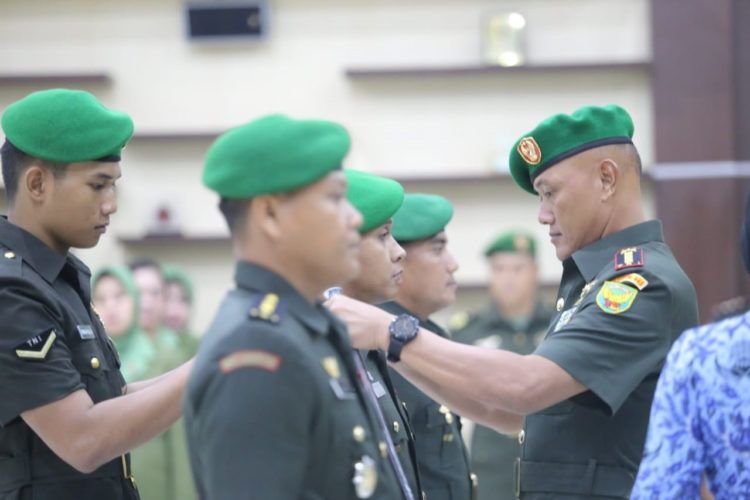 Danrem 043/Gatam Lantik Tiga Pejabat Baru