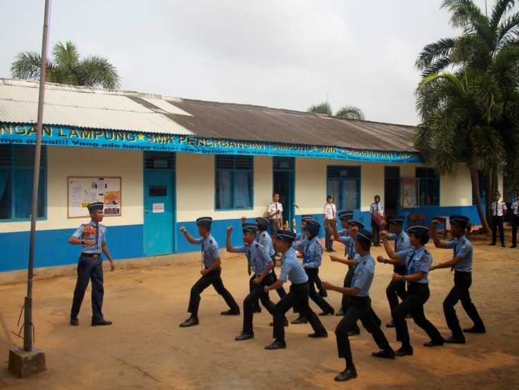 Minat Kuliah Lulusan SMK Rendah