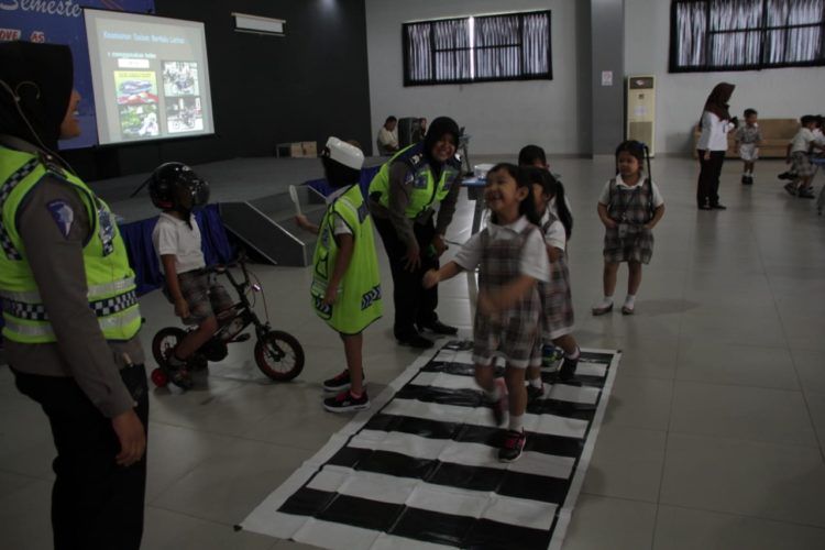 Polres Lamteng Gelar Edukasi Lalu Lintas