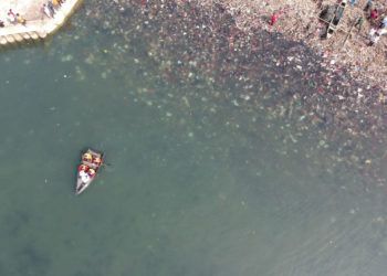 Sampah Pangkas Produksi Nelayan