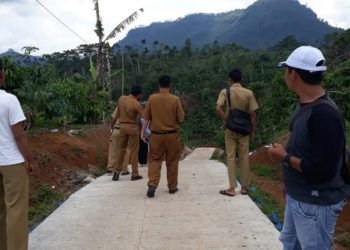 Pembangunan Fisik Program Gerbang Desa Belum Selesai