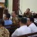 SIDANG LANJUTAN ZAINUDIN HASAN. Bupati Lampung Selatan nonaktif Zainudin Hasan (dua kanan) menjalani sidang lanjutan di Pengadilan Tipikor Bandar Lampung, Lampung, Senin (18/2). Sidang tersebut beragenda mendengarkan keterangan 11 saksi dari pihak swasta yang dihadirkan jaksa KPK.
LAMPUNG POST/IKHSAN DWI NUR SATRIO