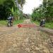 Jalan di Dusun Sumbersari, Desa Pasuruan, Kecamatan Penengahan, Lampung Selatan rusak. (Lampost.co/ Juwantoro)