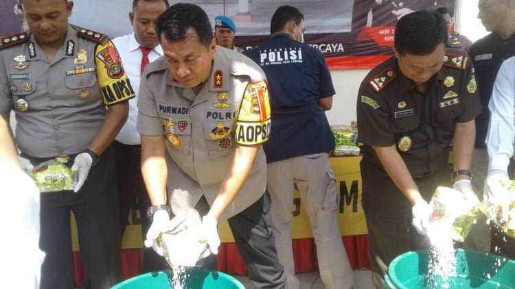 Kapolda Musnahkan 60 Kg Sabu