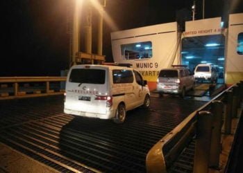 Cuaca Buruk Landa Selat Sunda hingga Pekan Depan
