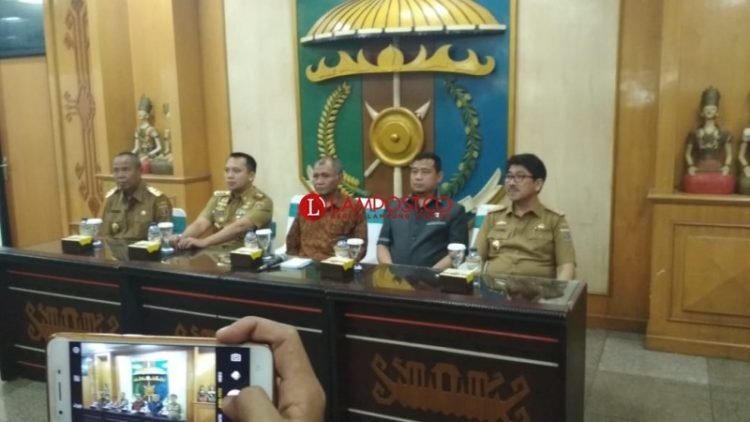 Ketua KPK Agus Rahardjo (tengah) di Balai Keratun Pemprov Lampung, Selasa (5/3/2019). (Foto:Lampost/Asrul SM)