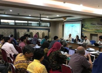 SEMINAR MITIGASI BENCANA. Suasana seminar mitigasi bencana yang di selenggarakan LIPI, di Jakarta, Rabu (27/3). Pemangku kepentingan diharapkan mengambil langkah strategis berbasis sains.  (MI)