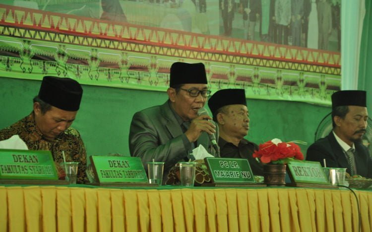 Riwanto Mahasiswa Terbaik Yudisium IAIM-NU