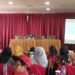 HASIL SURVEI RAKATA. Direktur Rakata Institute Eko Kuswanto saat memaparkan hasil survei Pemilu 2019 di Hotel Horizon, Bandar Lampung, Jumat (12/4).
LAMPUNG POST / EKA SETIAWAN