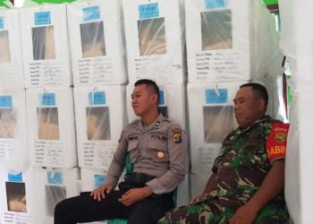 Semangat Aparat Jaga Kotak Suara