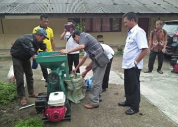 Kelompok Petani Kopi Terima Mesin UPH