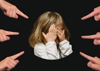 Psikolog Imbau Orang Tua Kontrol Aktivitas Medsos Anak