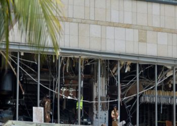 Enam Ledakan Guncang Gereja dan Hotel Sri Lanka