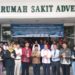 RAMAH TULI. RS Advent Bandar Lampung meluncurkan slogan Rumah Sakit Ramah Tuli pertama di Indonesia. Peluncuran tersebut digelar di auditorium lantai II Rumah Sakit Advent, Jalan Teuku Umar No. 48, Kedaton, Bandar Lampung, Minggu (7/4). (LAMPUNG POST/TRIYADI ISWORO)