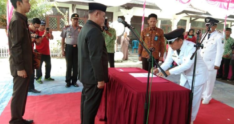 Nanang Lantik Tiga Pj Kades di Sragi