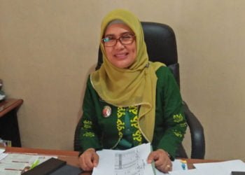 Sekretaris Dinas Kesehatan Lampung Barat Suhendrawati. (LAMPUNG POST/ELIYAH)
