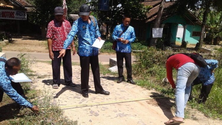 Pembangunan Jalan Onderlaag Sesuai RAB