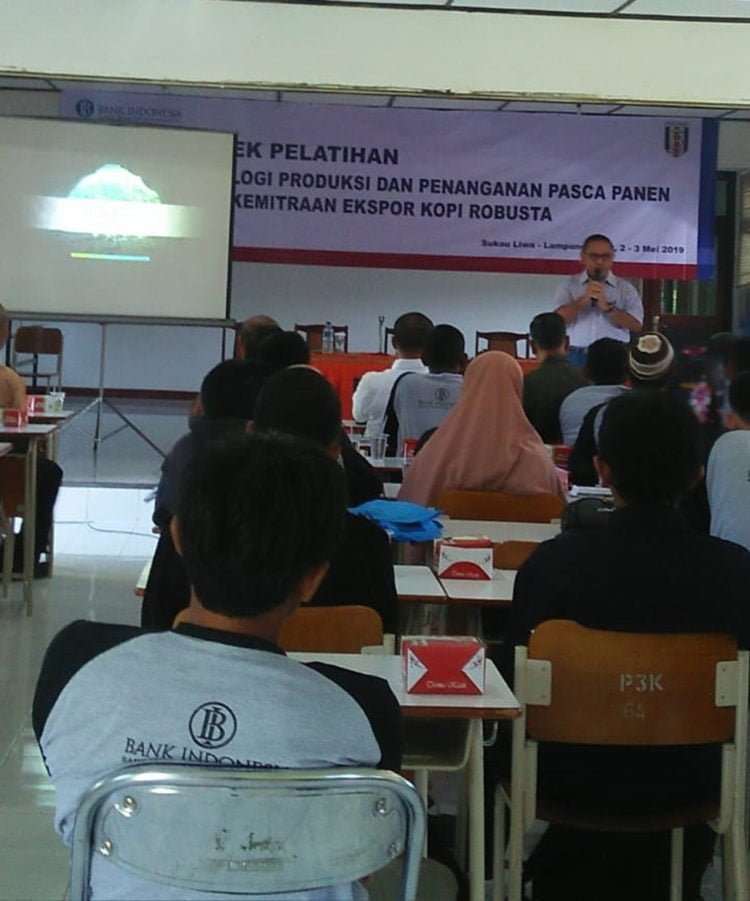 Disbun Way Kanan Belajar Teknologi Produksi Kopi di Lambar
