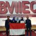MEDALI EMAS. Lima mahasiswa UB berfoto bersama setelah meraih emas di kompetisi BVIIEC yang diadakan di UiTM Kedah, Malaysia, beberapa waktu lalu.
(MEDCOM.ID/DAVIQ UMAR AL FARUQ)