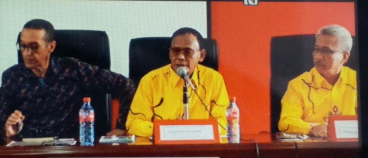 PEMBICARA. Wali Kota Metro Achmad Pairin saat menjadi pembicara pada acara seminar dalam rangka Festival International Folklore di Agadir, Maroko, Jumat (12/7). (ISTIMEWA)