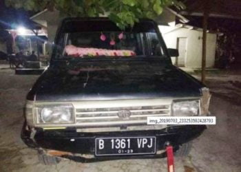 Mobil terduga pelaku tabrak lari di amankan di Polsek Tulangbawang Tengah sebagai barang bukti.