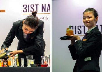 RACIKAN KOKTAIL. Fannie Foo dan Lim Yuwan menunjukkan racikan koktail yang sukses meraih gelar juara satu dan kedua pada ajang National Cocktail Competition 2019, di Singapura. Para peserta lomba tidak hanya dari Singapura, tetapi dari negara lain yang kuliah di Singapura. (Istimewa)