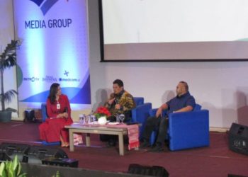 SDM UNGGUL. Plt Rektor Universitas Trisakti Ali Ghufron Mukti (tengah) dan CEO Media Group News Mirdal Akib (kanan) dalam diskusi di Universitas Trisakti, Jakarta, Senin (19/8). Perguruan tinggi menjadi salah satu tumpuan untuk menyiapkan SDM unggul menyongsong Indonesia Emas pada 2045.
(MI/DHIKA KUSUMA WINATA)