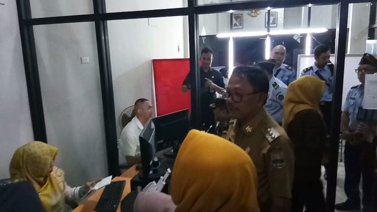 Kantor UKK Imigrasi Kotabumi di Krui. (LAMPUNG POST/YON FISOMA)