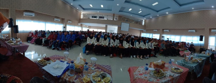 KKN UNTUK NEGERI. Sejumlah mahasiswa dan mahasiswi mengikuti KKN untuk Negeri VI tahun 2019 di Universitas Muhammadiyah Bengkulu. Kegiatan berlangsung 12 hari (31 Juli—11 Agustus 2019). (DOKUMENTASI STKIP MUHAMMADIYAH PRINGSEWU LAMPUNG)