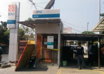 (ATM yang dibobol maling. (Foto:Asrul Septian Malik/Lampost.co)