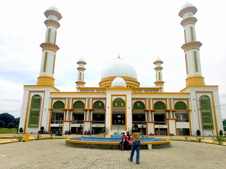 Arinal akan Dirikan Masjid Nasional Al Bakrie di Enggal