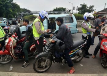 Sosialisasikan Keselamatan Berlalu Lintas di Kampus