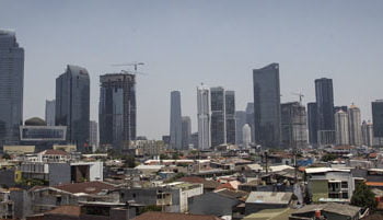 ANTARA FOTO/Dhemas Reviyanto