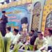 SAMBUTAN. Asisten I Setkab Pringsewu Andi Wijaya (berdiri),mewakili bupati memberikan sambutan pada acara istigasah dan Pringsewu berselawat. n DOK