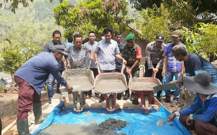 Desa Bakauheni Gelontorkan Rp800 Juta untuk Empat Jenis Pembangunan