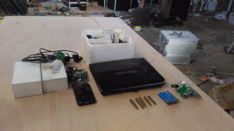 BARANG BUKTI. Barang bukti yang diamankan Densus 88 Antiteror Mabes Polri dari para tersangka yang diamankan. (DOKUMENTASI DENSUS)