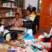 Untuk menyukseskan program literasi, semua pekon di Lambar diminta bangun perpustakaan. (DOK.LAMPUNG POST)