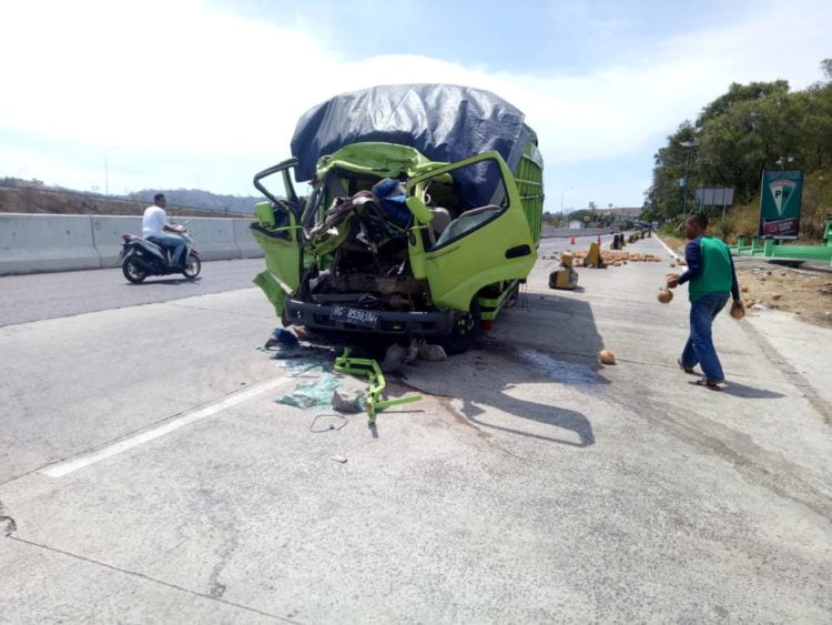 Pemuda Tewas Dilindas Truk di Tarahan